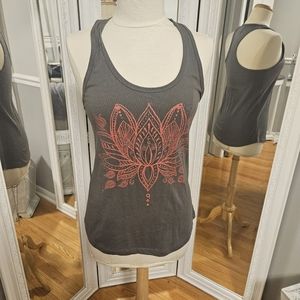 FifthSun Racerback Red Lotus Tank Top Gray Size M